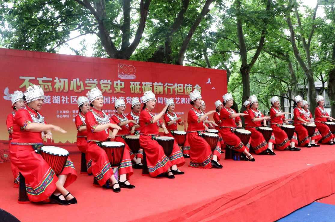 了解秦霄贤是如何在相声圈内火起来的?知识星球,专注分享与讨论
